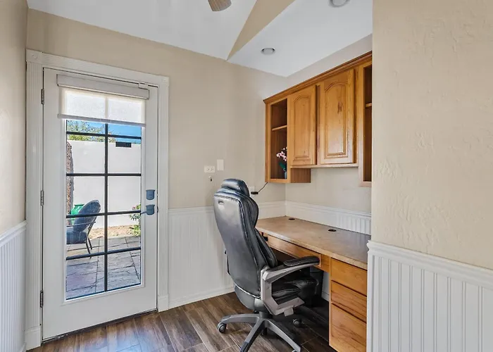 Holiday home Tempe 2Br - Community Pool, Courtyard & Workspace Tempe