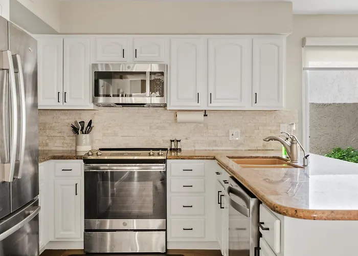 Tempe 2Br - Community Pool, Courtyard & Workspace *